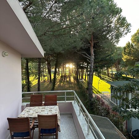 Shtepia Nen Pisha "The House Under The Pines" Villa Durrës Exterior foto